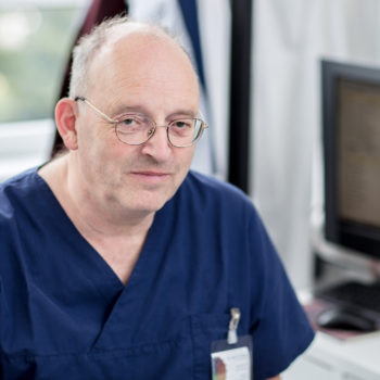 Ab dem 01.07.2022 begrüßen wir Herrn Dr. med. Matthias Prüßing als neurochirurgischen Spezialisten bei uns im Team des Orthopädiezentrum Magdeburg